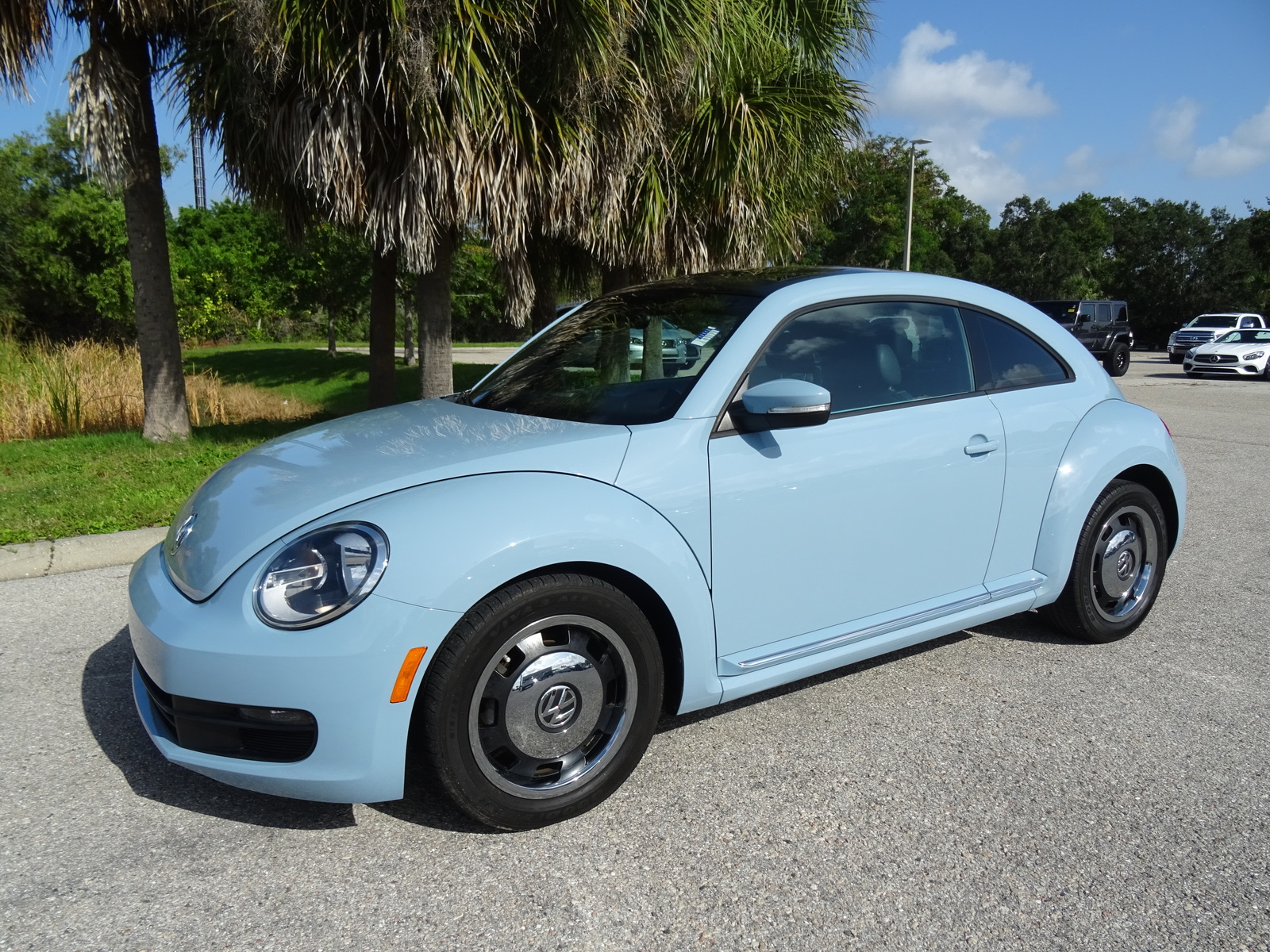 PreOwned 2012 Volkswagen Beetle 2.5L 2dr Car in Sarasota