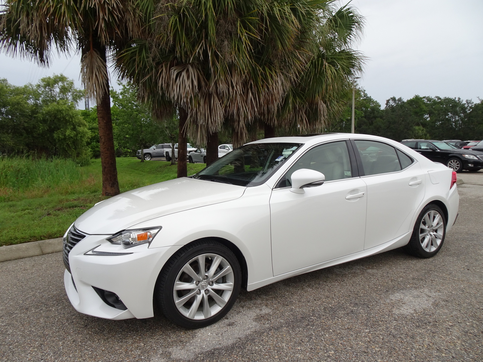 Lexus is 250 2015