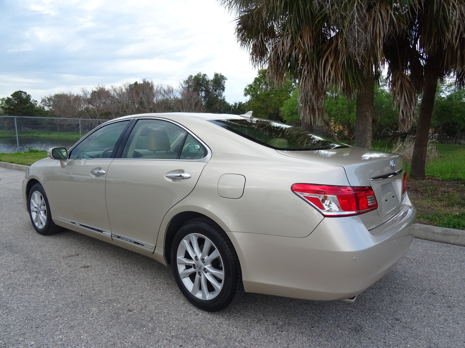 Lexus es350 2012