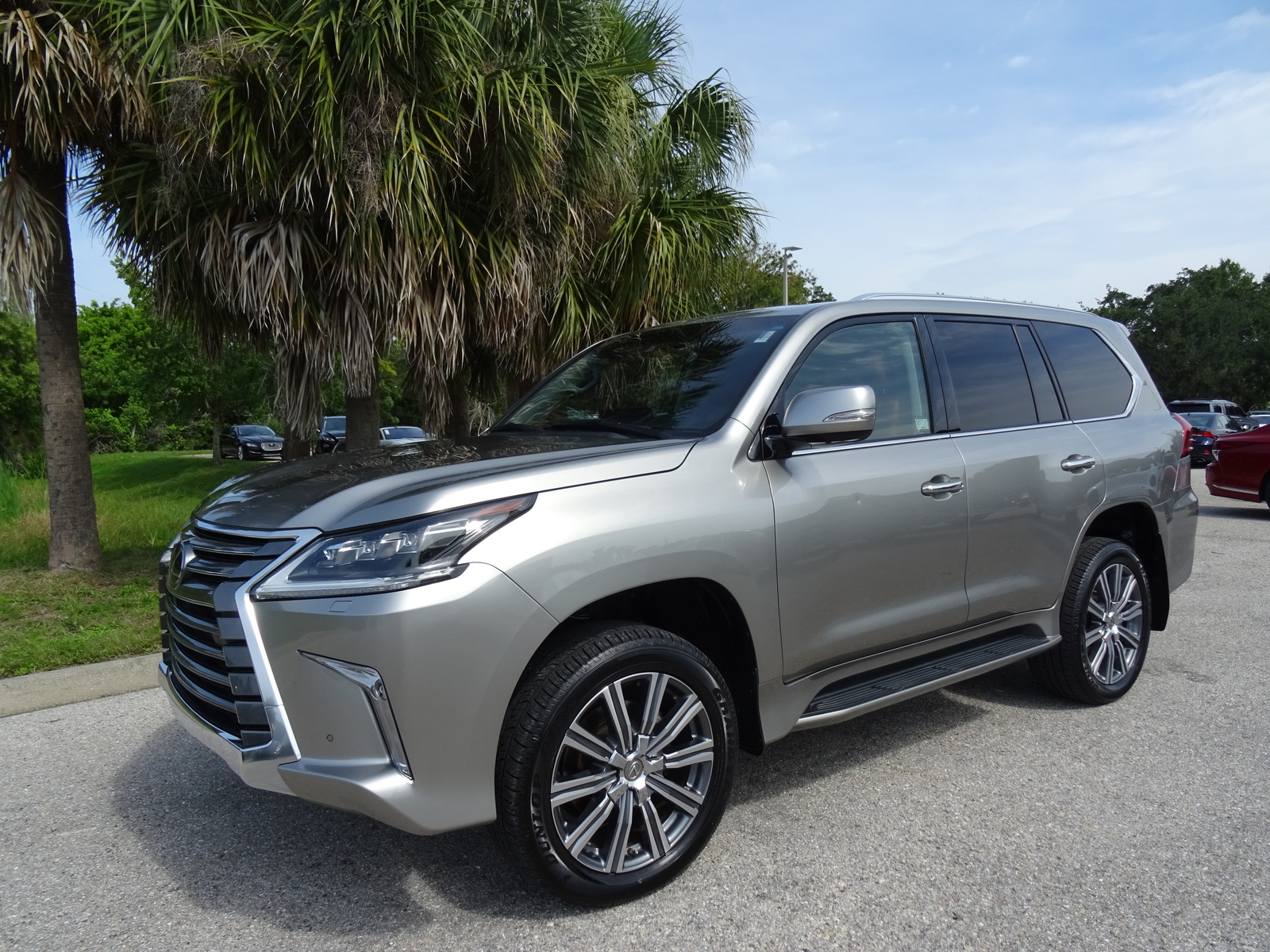 Lexus lx 570 sport